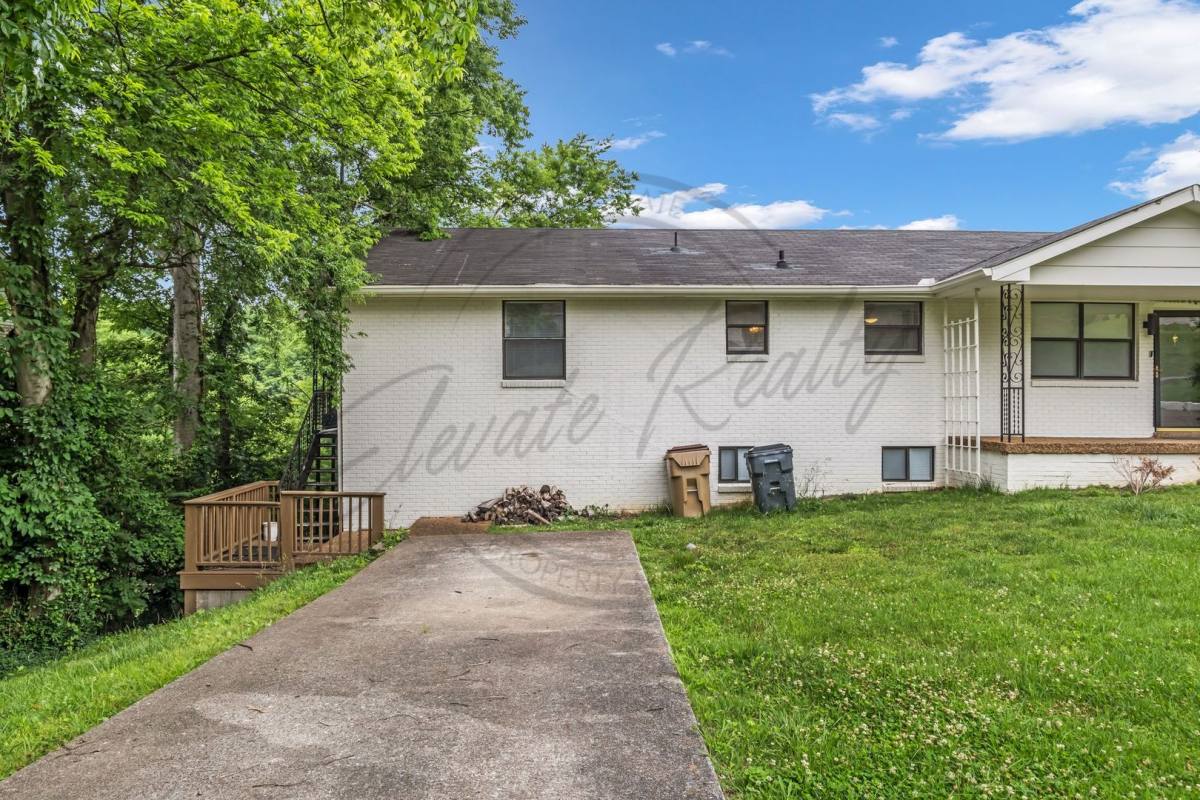 Townhouse for rent at 606 Ellen Dr, Goodlettsville, TN 37072