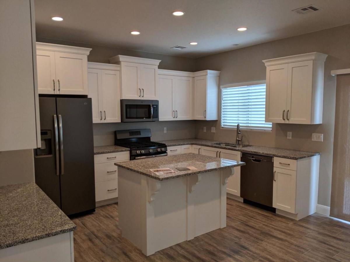 Townhouse for rent at 1001 W Curly Hollow Dr, Saint George, UT 84770