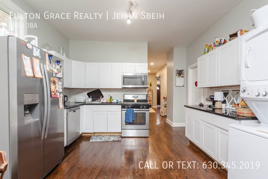 Apartment for rent at 2733 N Sheffield Ave #2F, Chicago, IL 60614