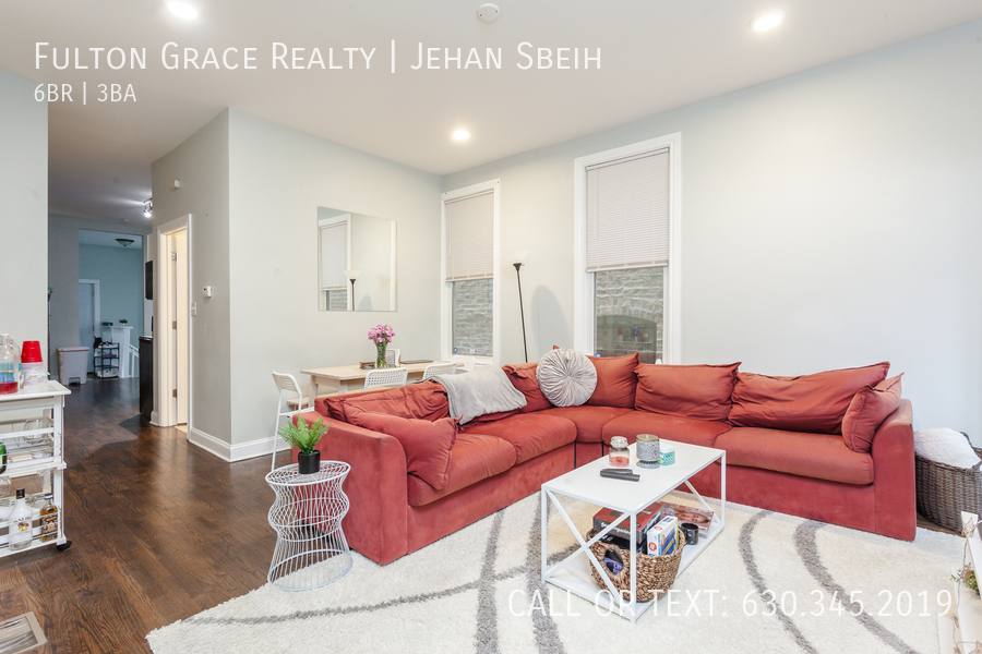 Apartment for rent at 2733 N Sheffield Ave #2F, Chicago, IL 60614