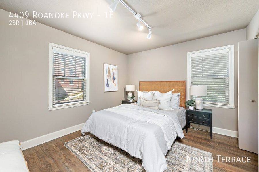 Apartment for rent at 4409 Roanoke Parkway #1E, Kansas City, MO 64111