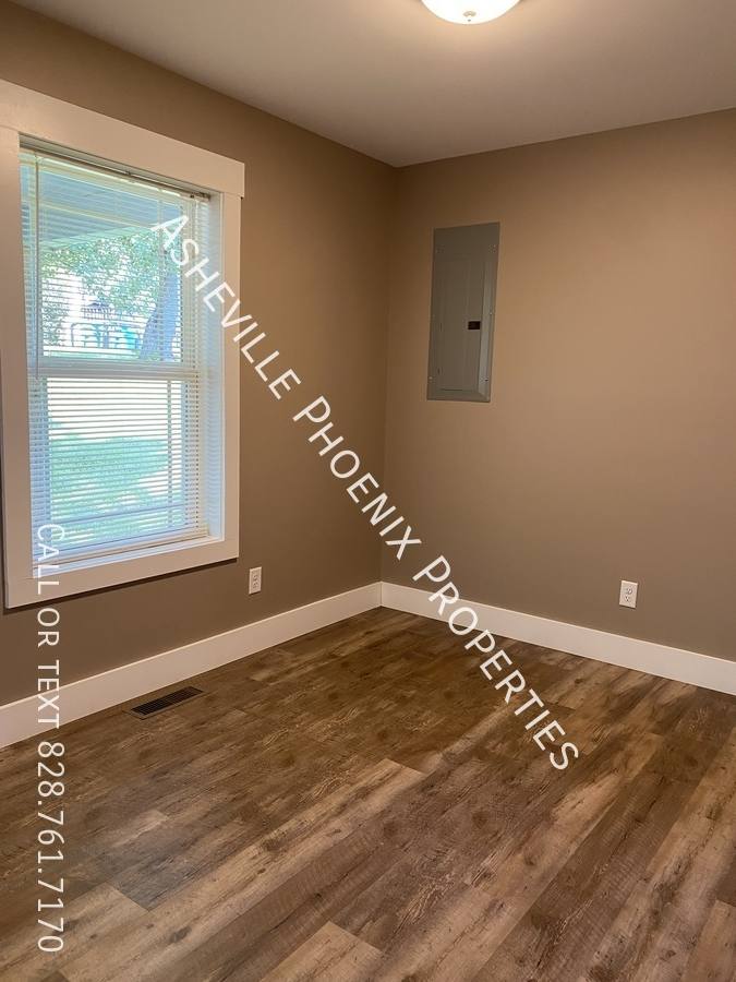 House for rent at 5 Morgan Ridge Lane, Asheville, NC 28806