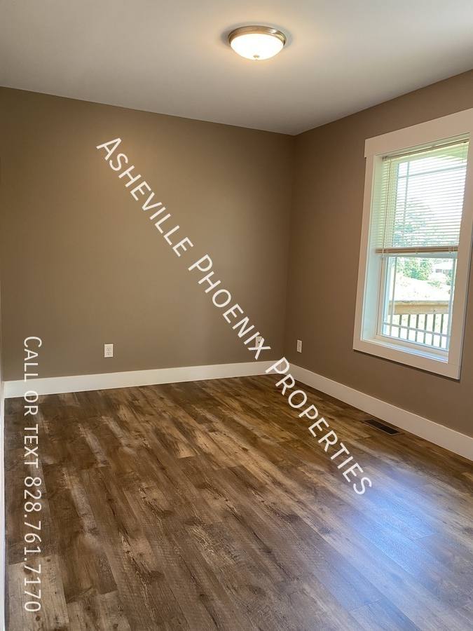 House for rent at 5 Morgan Ridge Lane, Asheville, NC 28806