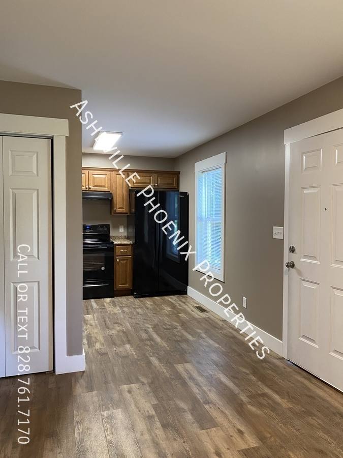 House for rent at 5 Morgan Ridge Lane, Asheville, NC 28806