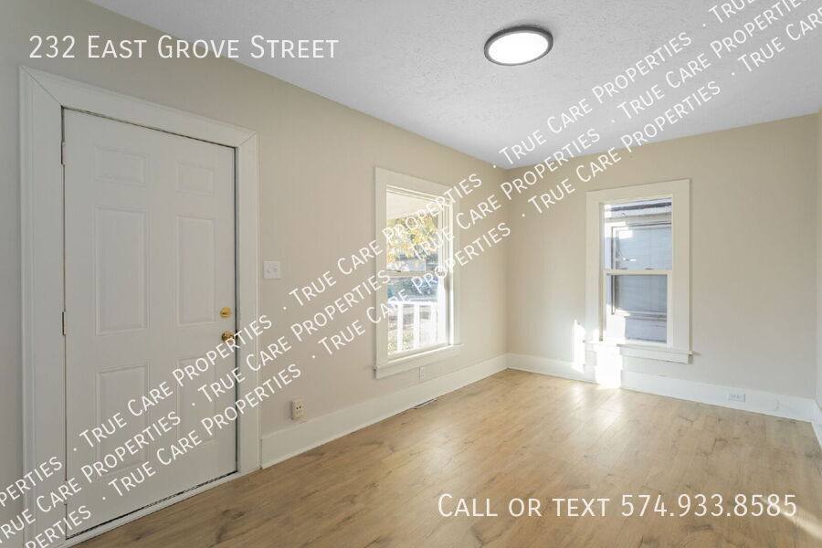 House for rent at 232 E Grove St, Mishawaka, IN 46545