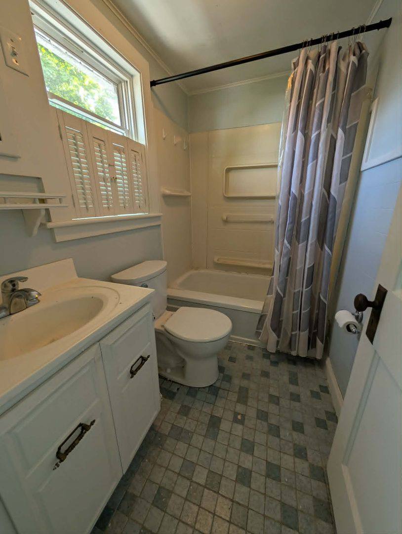 House for rent at 21 Elm St, Old Town, ME 04468