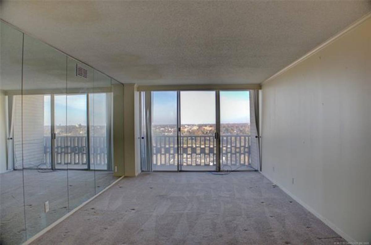 Apartment for rent at 1502 S Boulder Ave, Tulsa, OK 74119