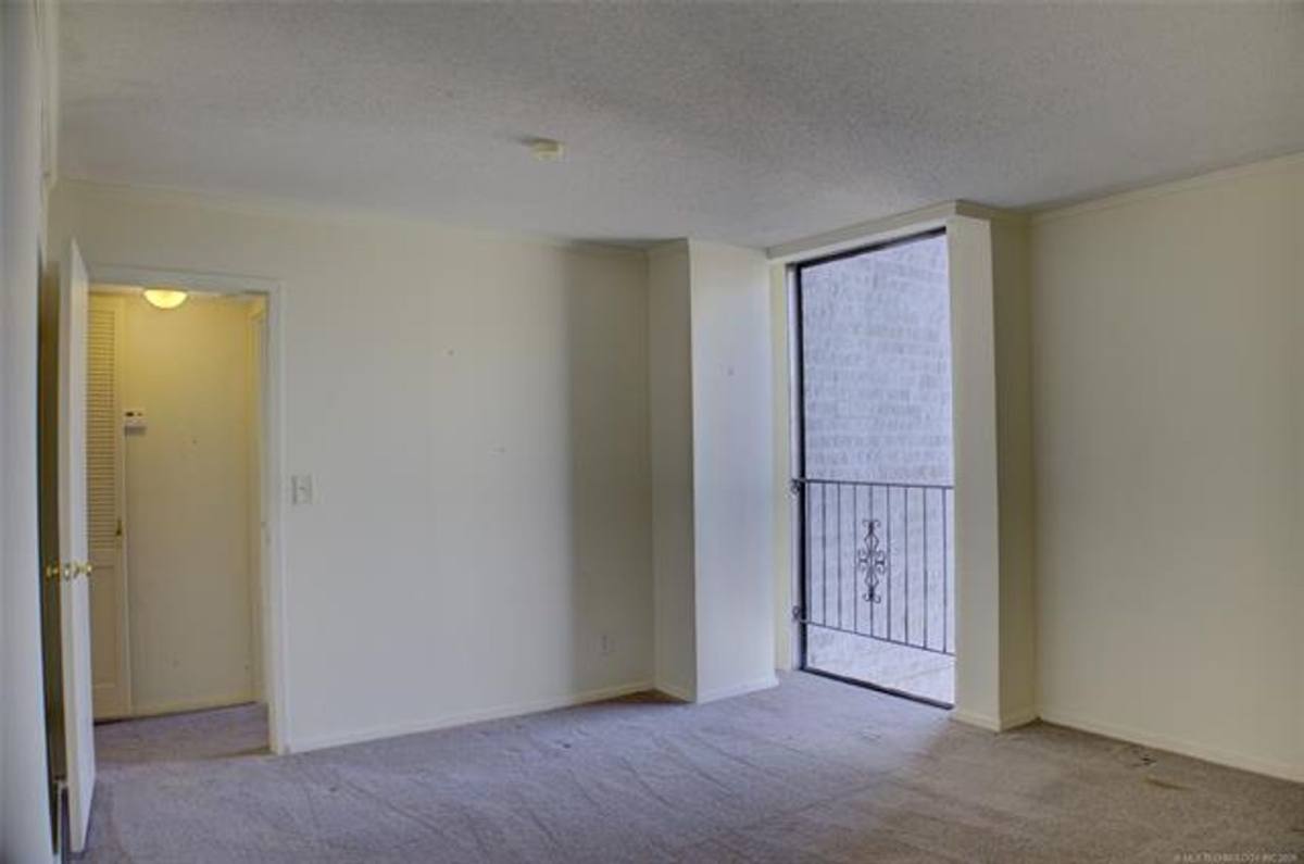 Apartment for rent at 1502 S Boulder Ave, Tulsa, OK 74119