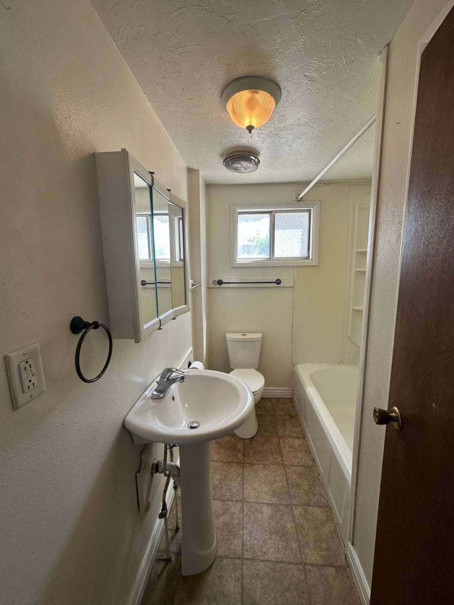 Apartment for rent at 7 S 4th W Upstairs, Rexburg, ID 83440