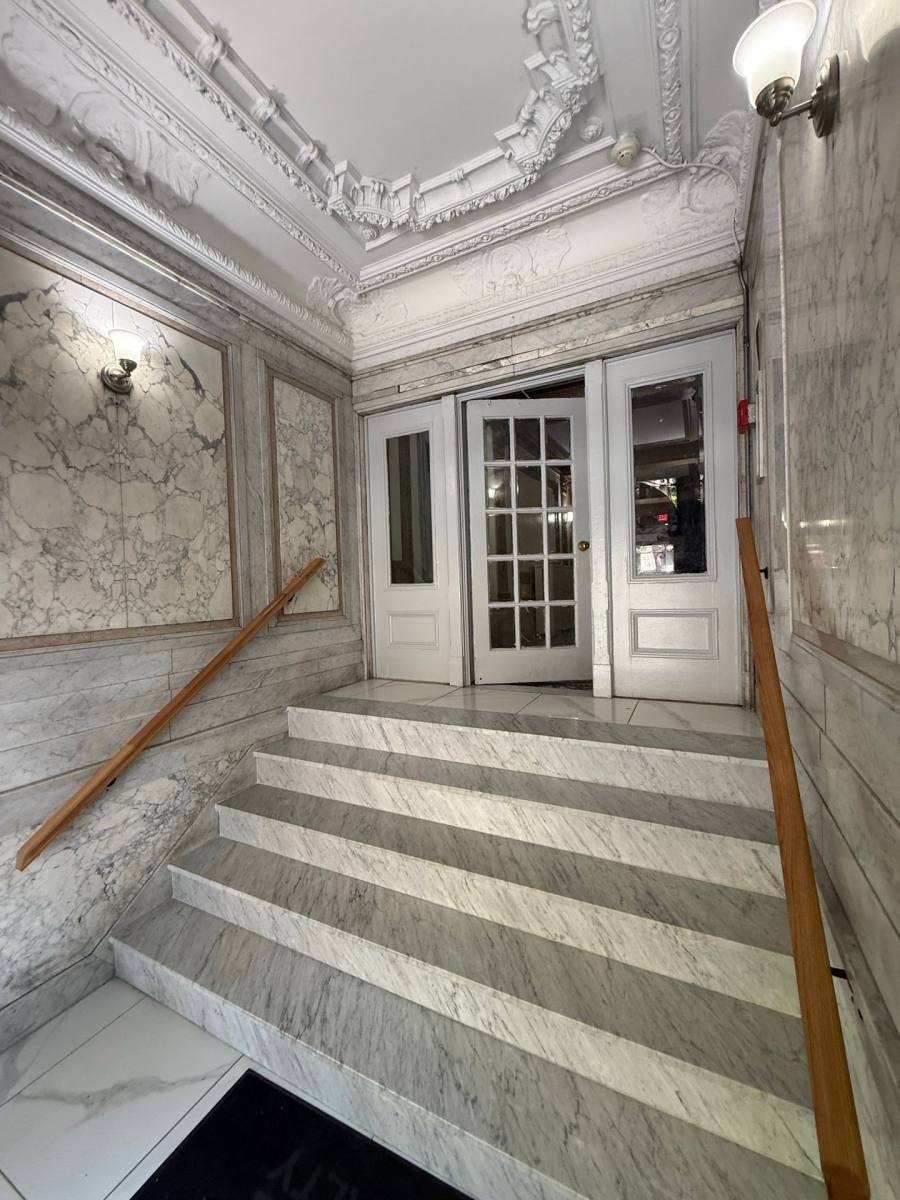 Apartment for rent at 343 Fairmount Ave, Jersey City, NJ 07306