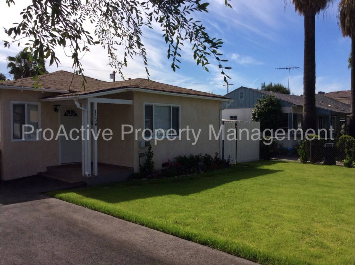 House for rent at 1630 N Ontario St, Burbank, CA 91505