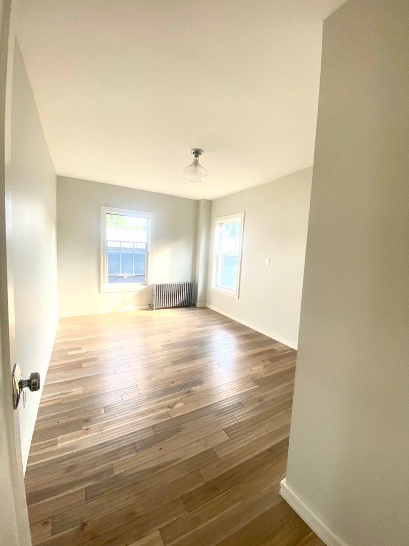 Apartment for rent at 154 Broadway, Port Ewen, NY 12466
