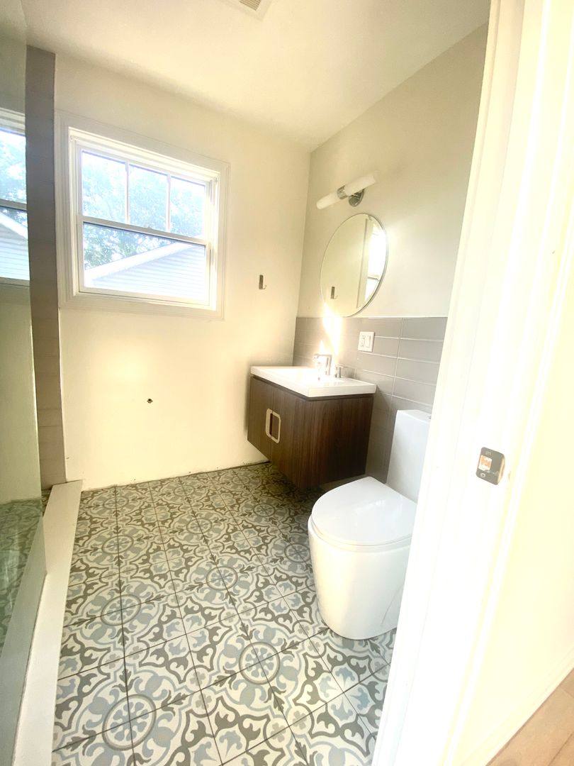 Apartment for rent at 154 Broadway, Port Ewen, NY 12466