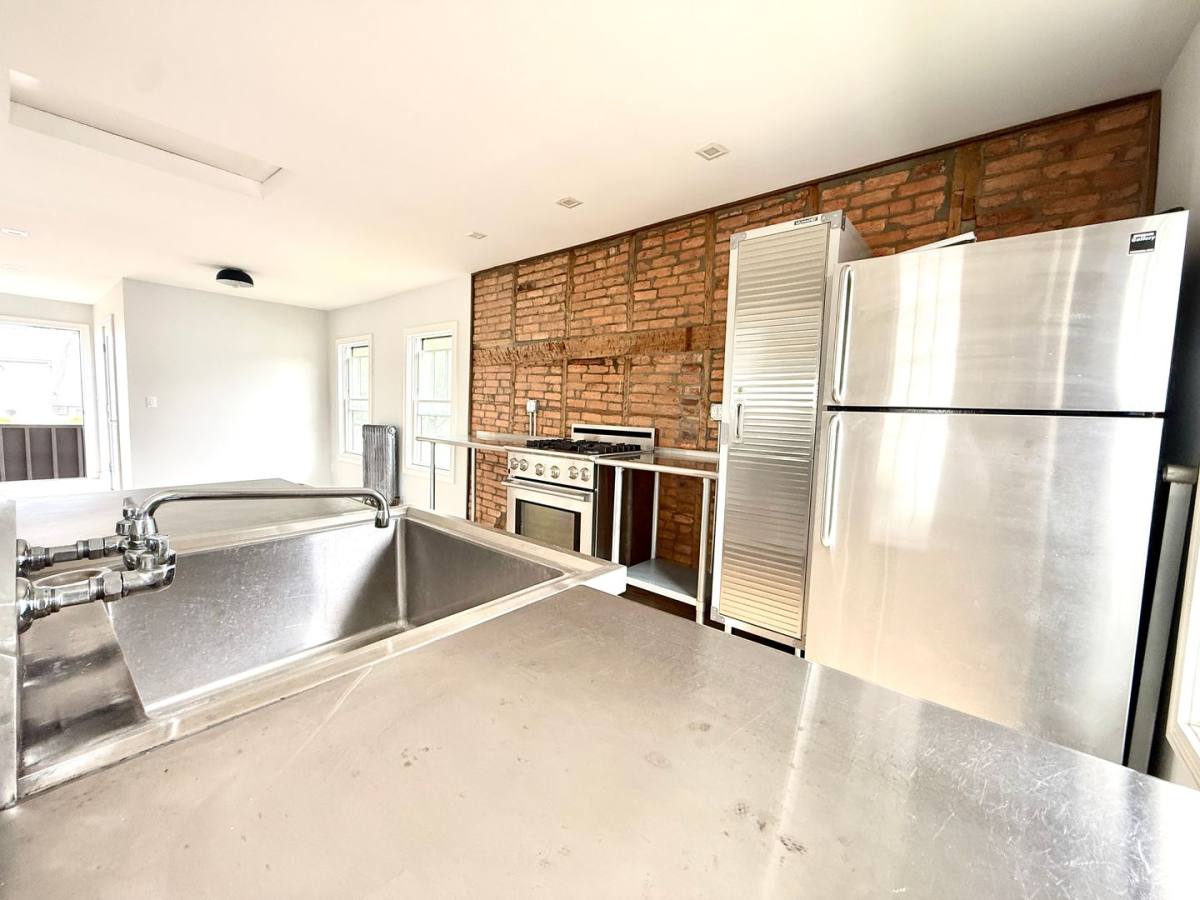 Apartment for rent at 154 Broadway, Port Ewen, NY 12466
