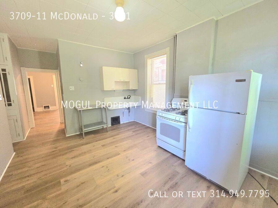 Apartment for rent at 3709-11 McDonald #3711, Saint Louis, MO 63116