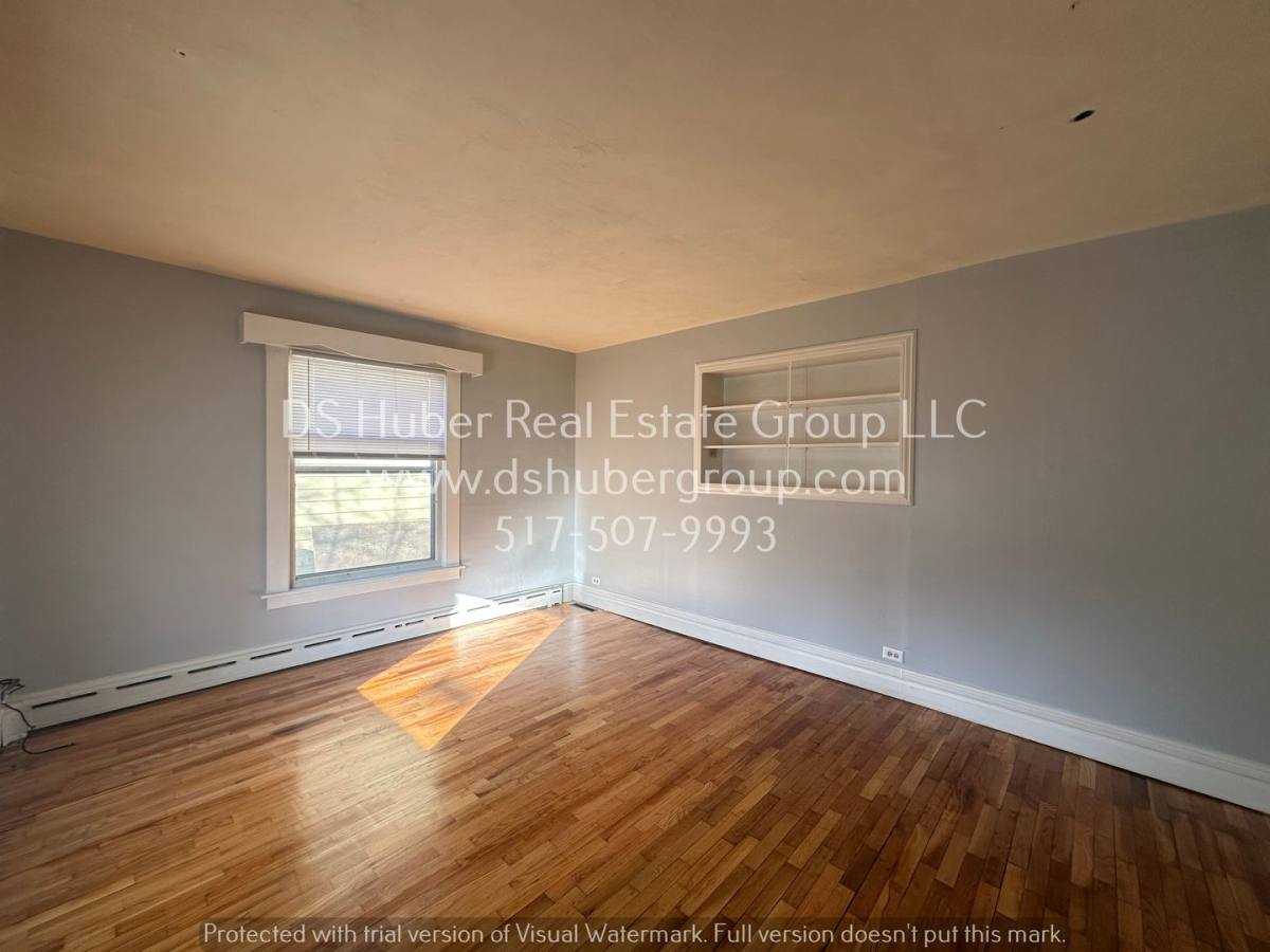 Apartment for rent at 117 E N St #A, Lansing, MI 48906