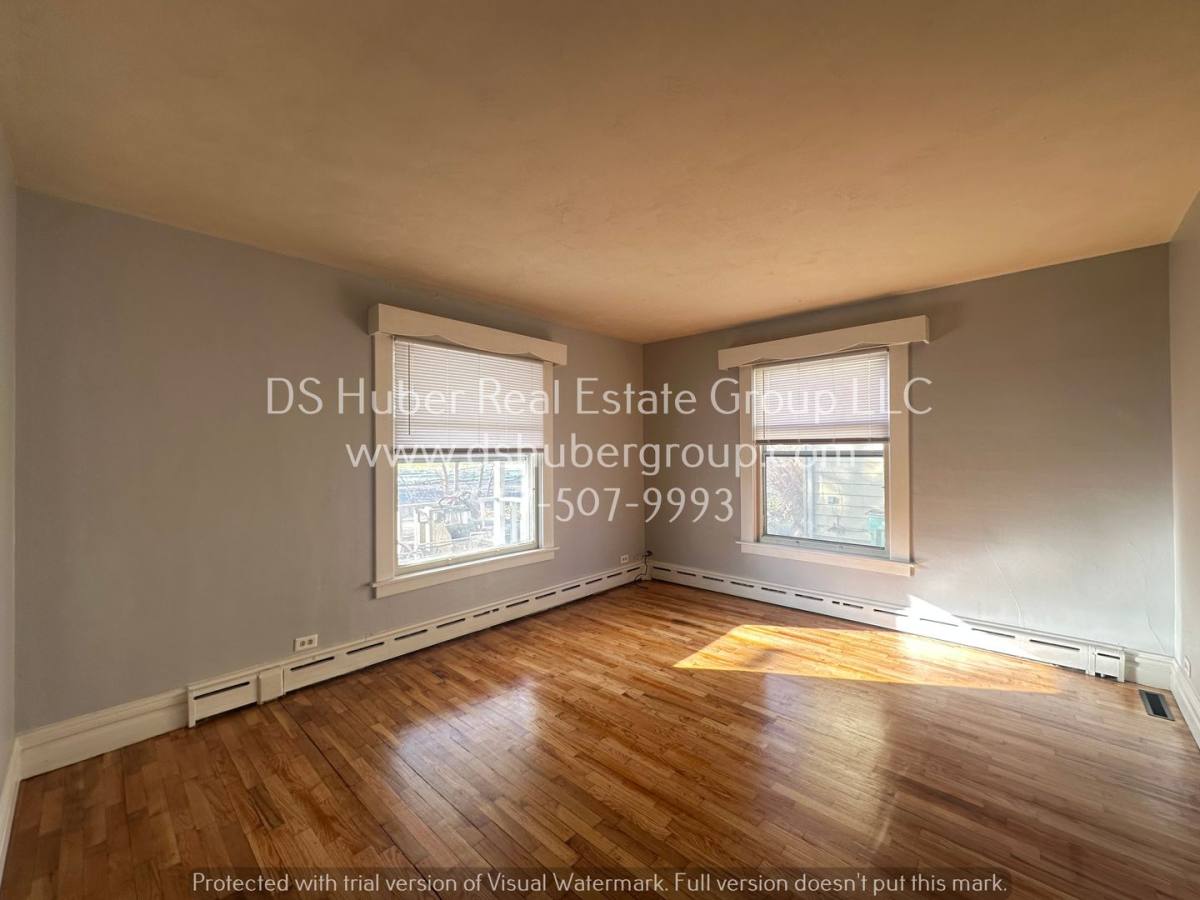 Apartment for rent at 117 E N St #A, Lansing, MI 48906