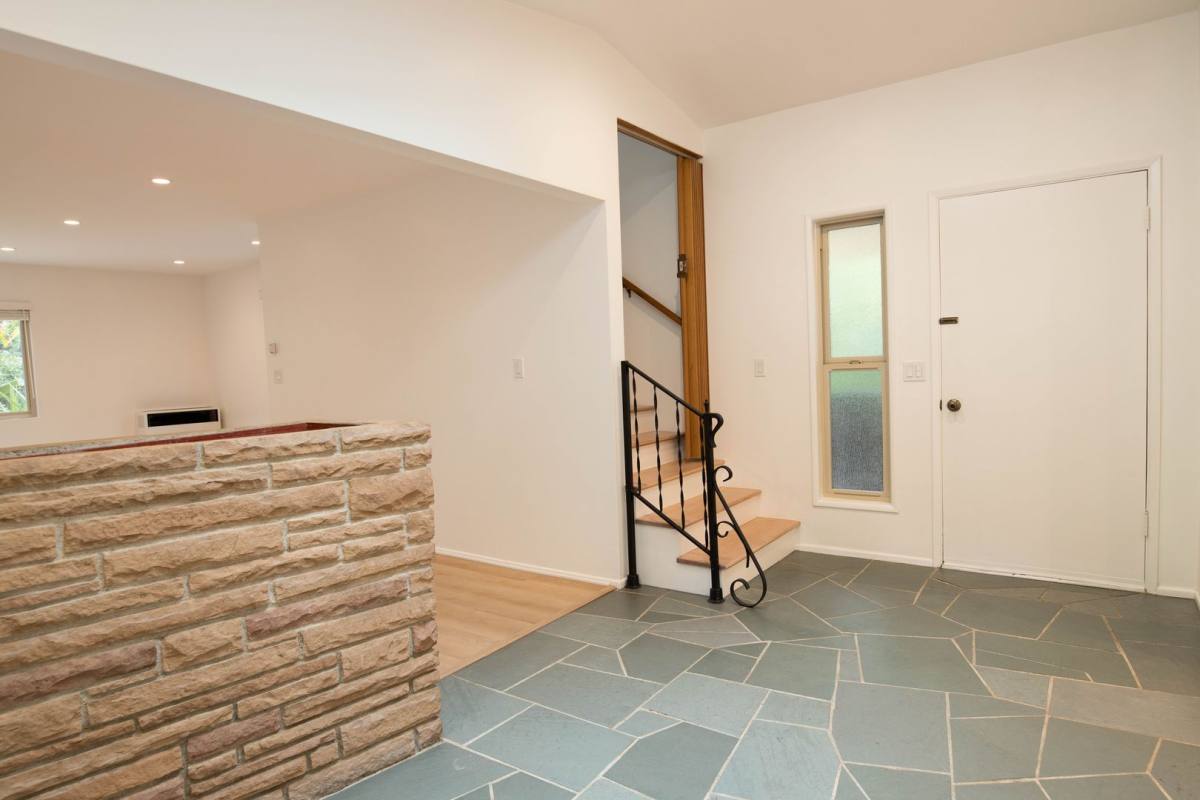 House for rent at 2604 Foothill Rd, Santa Barbara, CA 93105