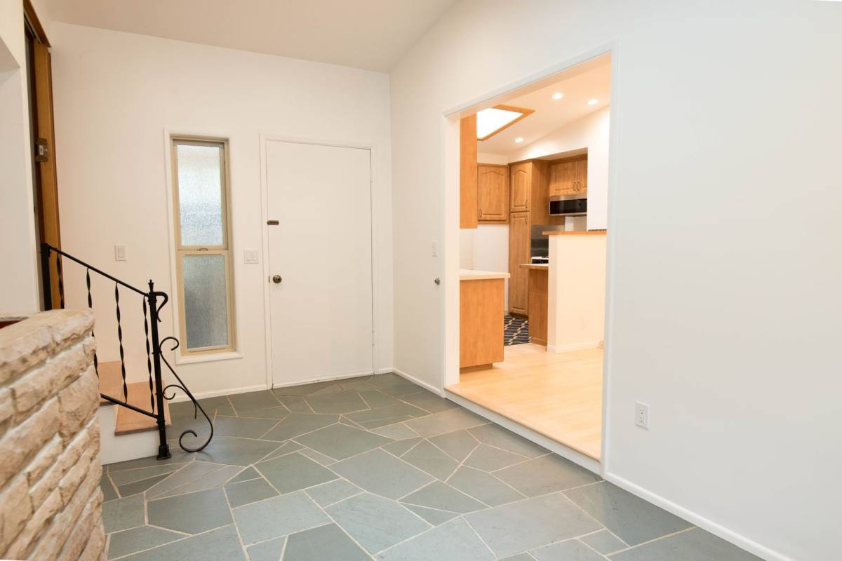 House for rent at 2604 Foothill Rd, Santa Barbara, CA 93105