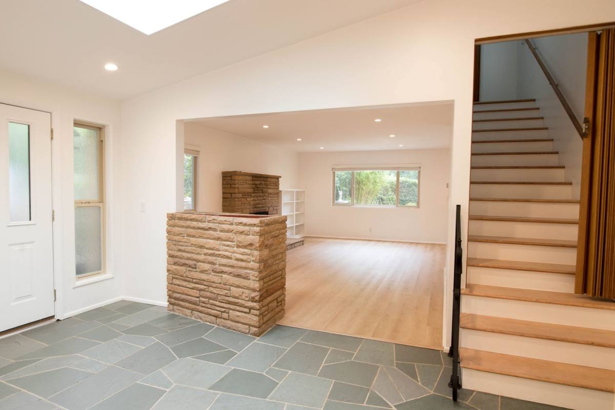 House for rent at 2604 Foothill Rd, Santa Barbara, CA 93105