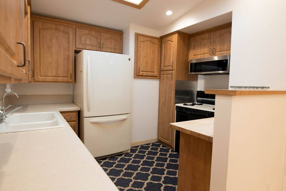 House for rent at 2604 Foothill Rd, Santa Barbara, CA 93105