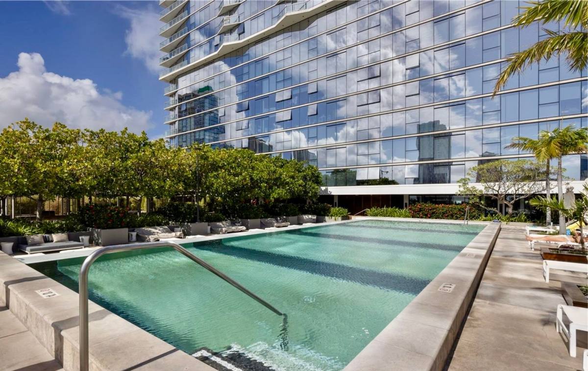 Apartment for rent at 888 Kapiolani Blvd, Honolulu, HI 96813
