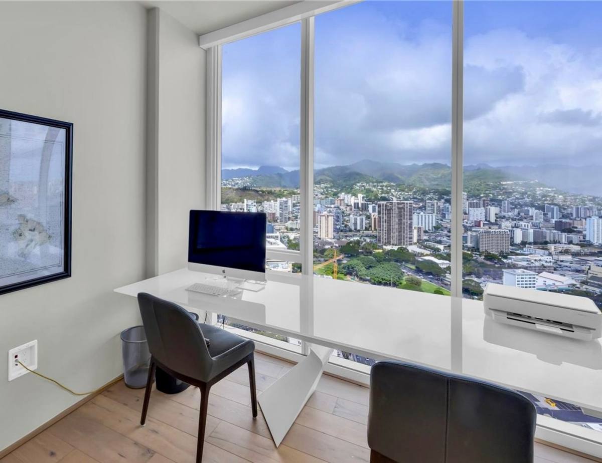 Apartment for rent at 888 Kapiolani Blvd, Honolulu, HI 96813