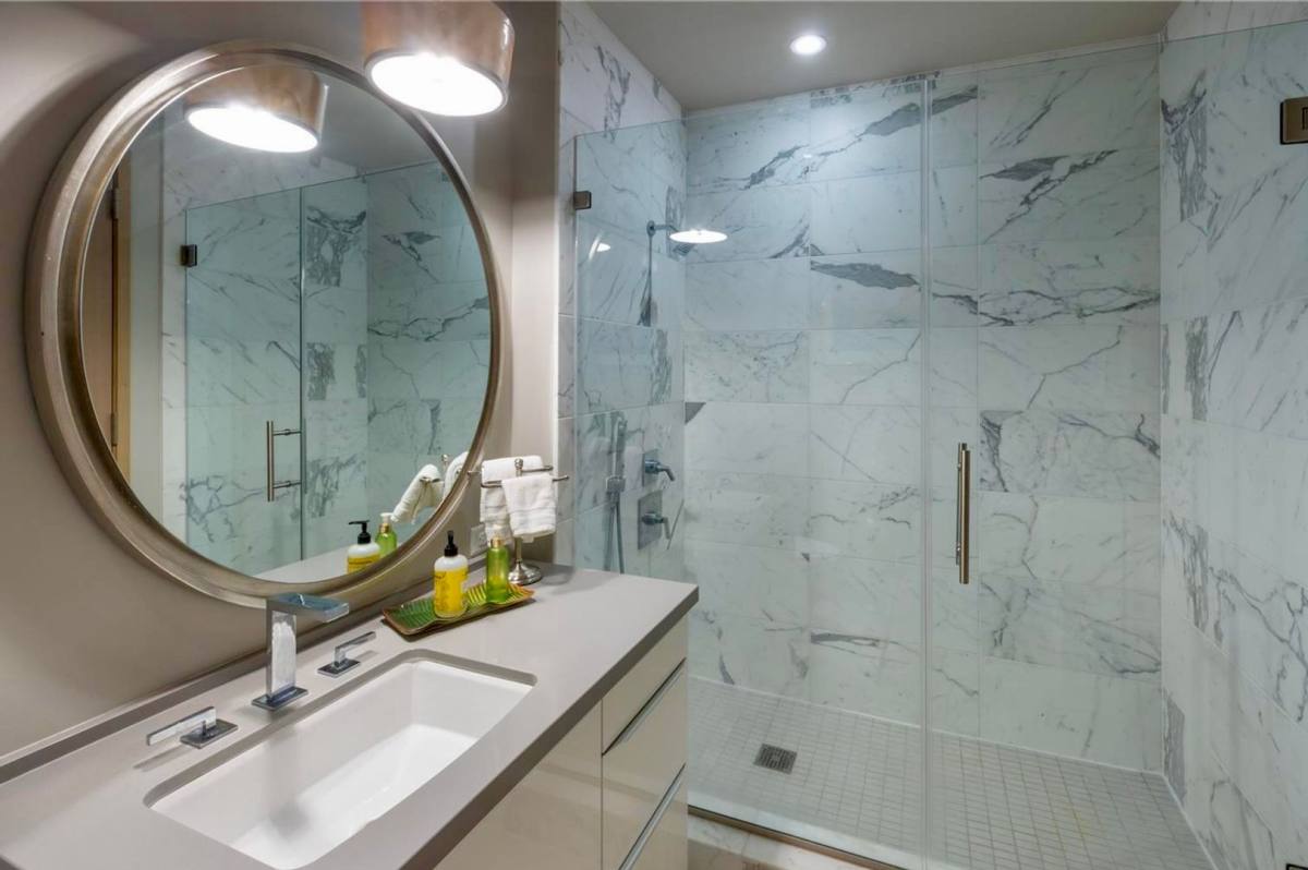 Apartment for rent at 888 Kapiolani Blvd, Honolulu, HI 96813
