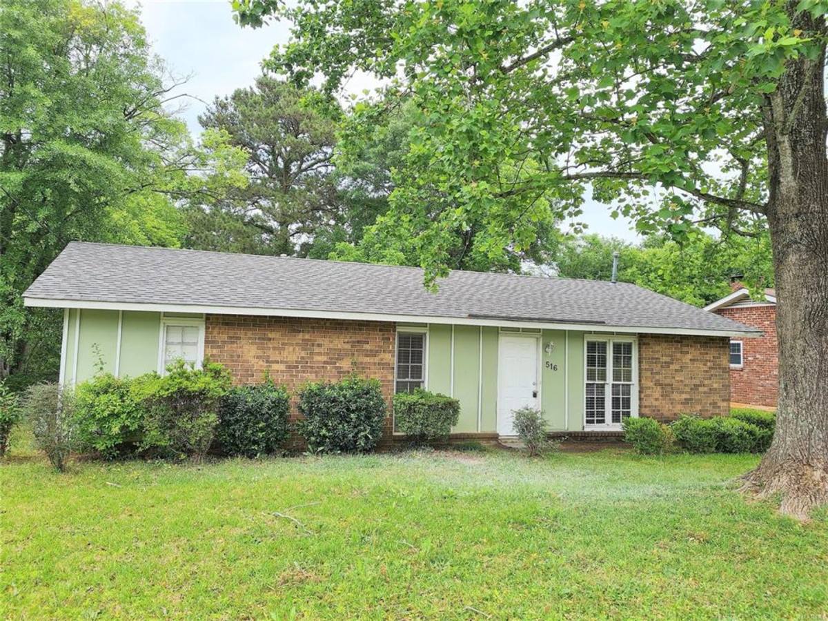 House for rent at 516 Lawndale Lane, Montgomery, AL 36109