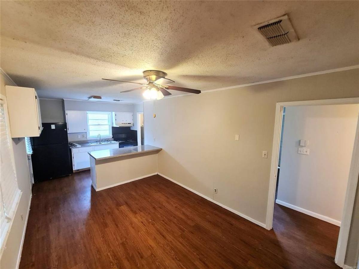 House for rent at 516 Lawndale Lane, Montgomery, AL 36109