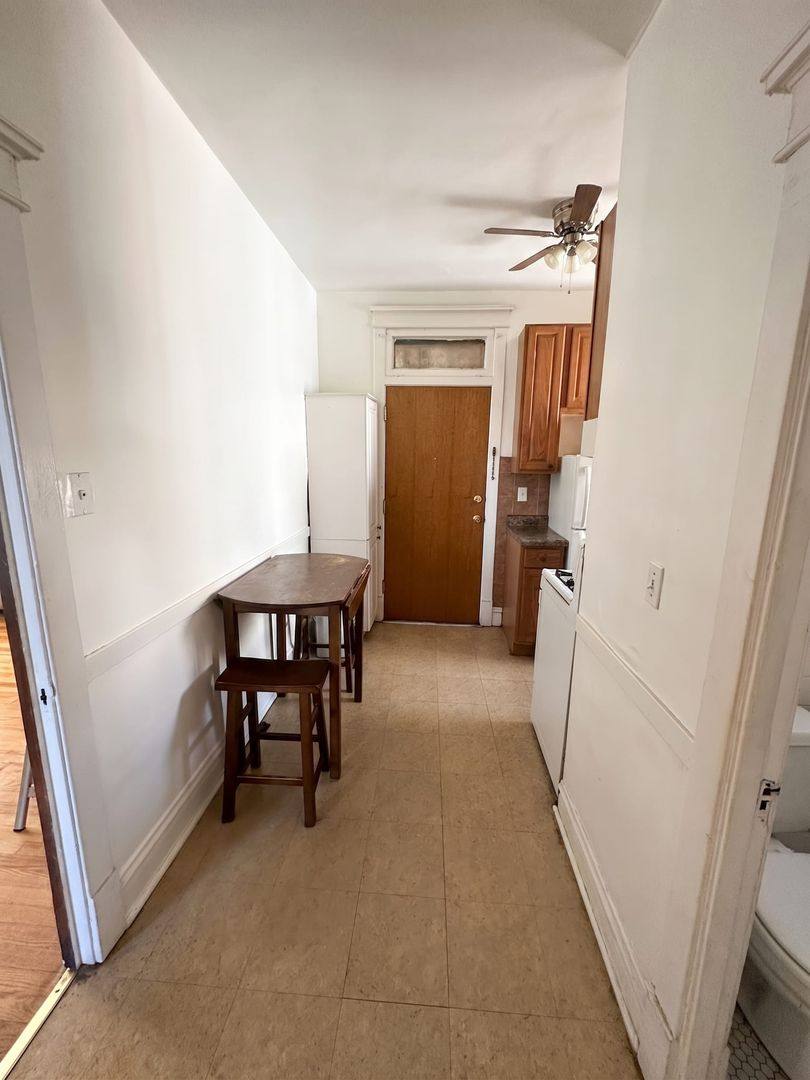 Apartment for rent at 4824-26 W Hutchinson, Chicago, IL 60641