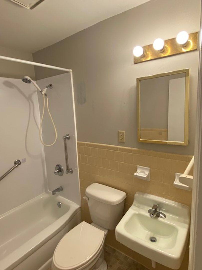 Apartment for rent at 722 Holly St, Columbia, SC 29205