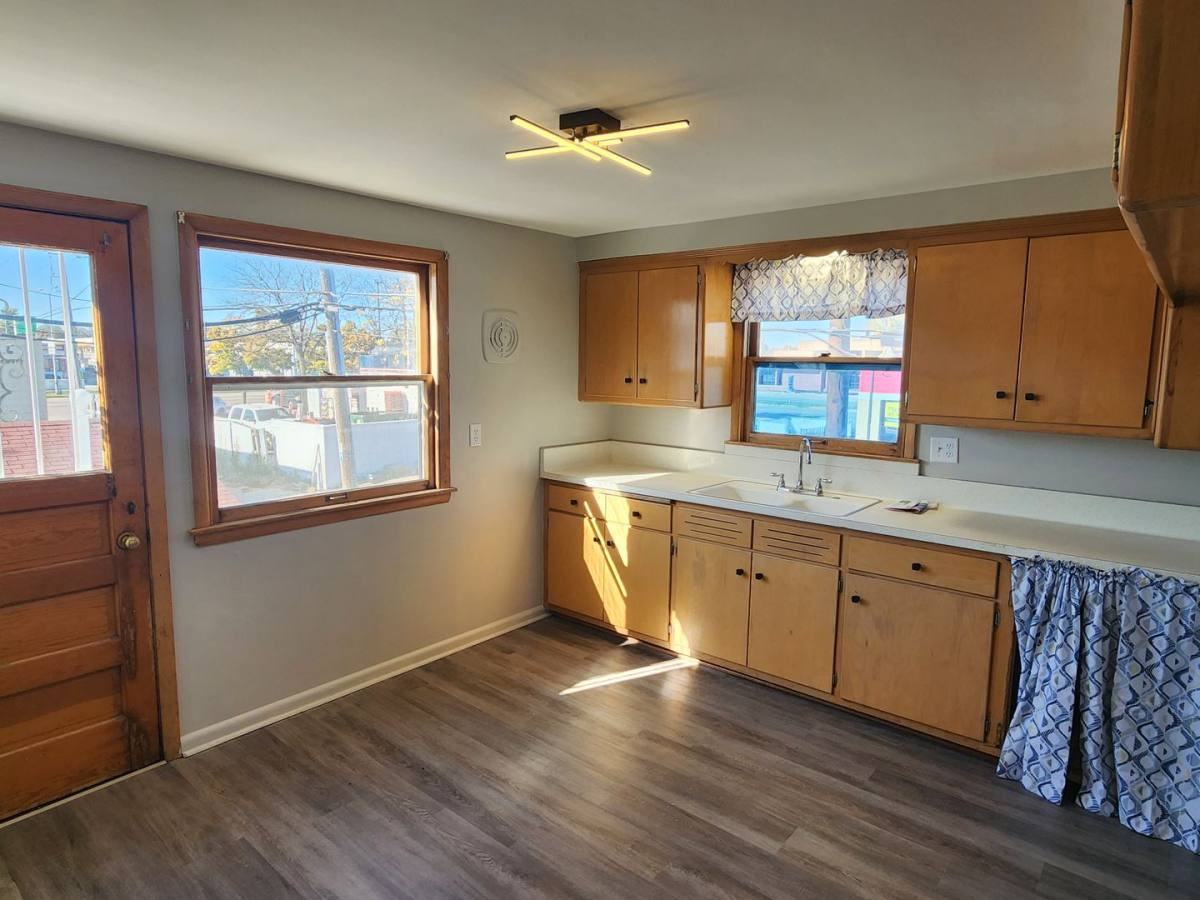 House for rent at 3959 N 75th St, Milwaukee, WI 53216