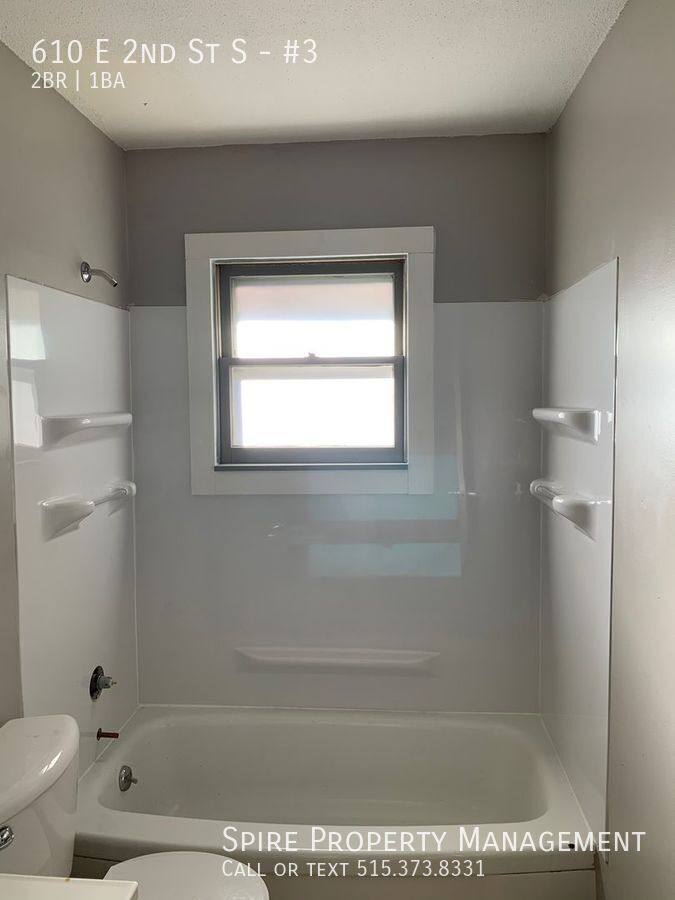Apartment for rent at 610 E 2nd St S #3, Newton, IA 50208