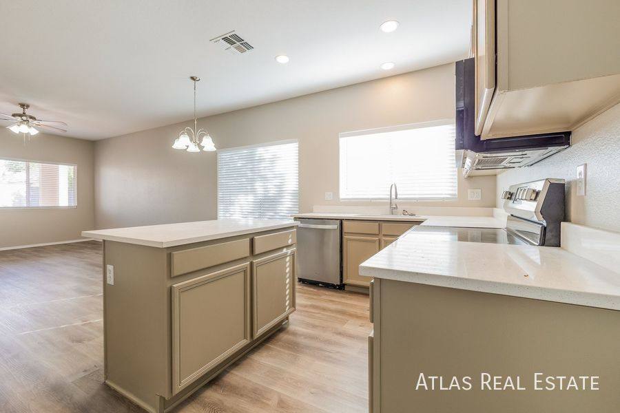 House for rent at 3810 E Waterman St, Gilbert, AZ 85297