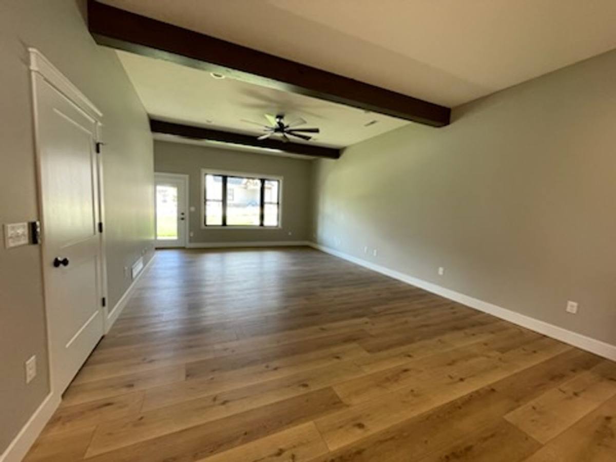 House for rent at 10547 County Rd, Rolla, MO 65401