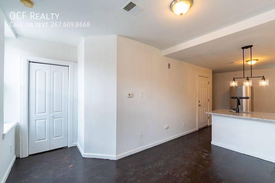 Apartment for rent at 305 N 41st St #2, Philadelphia, PA 19104