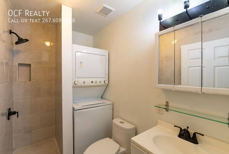 Apartment for rent at 305 N 41st St #2, Philadelphia, PA 19104