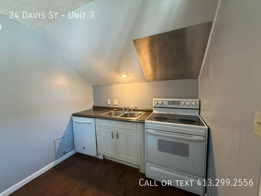 Apartment for rent at 24 Davis St #3, Springfield, MA 01104