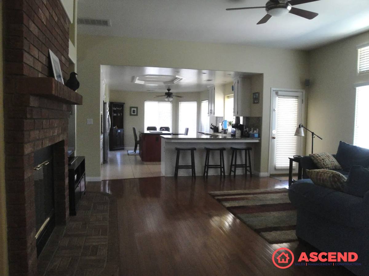 House for rent at 10308 Camino Media, Bakersfield, CA 93311