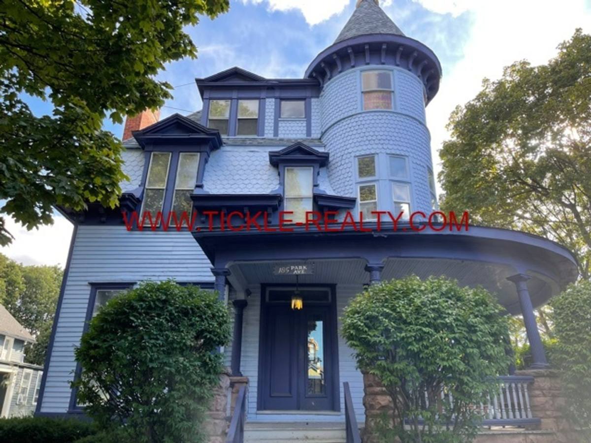 Apartment for rent at 185 Park Ave, Rochester, NY 14607