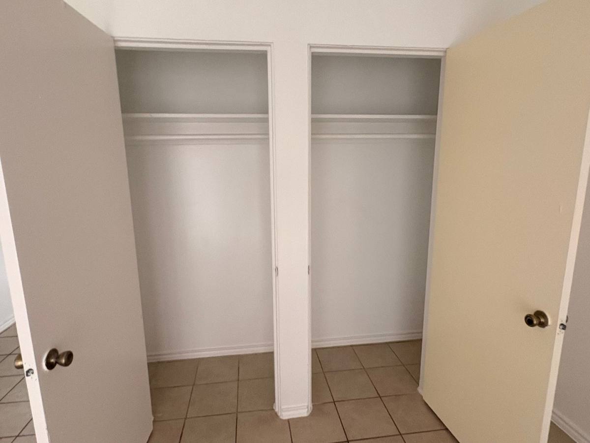 Apartment for rent at 820 W Alabama St, Houston, TX 77006