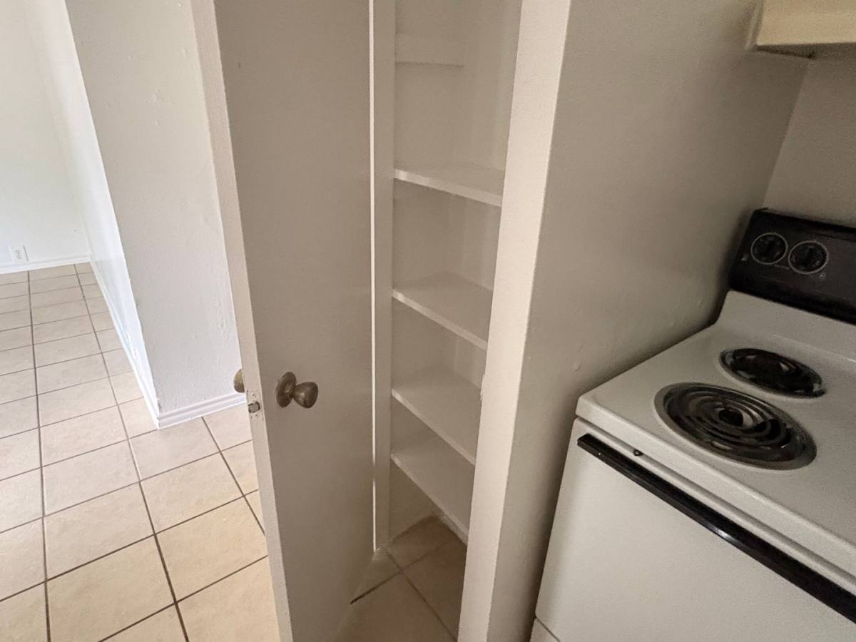 Apartment for rent at 820 W Alabama St, Houston, TX 77006