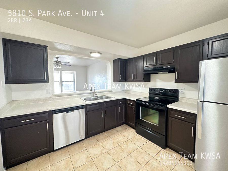 Townhouse for rent at 5810 S Park Ave #4, Tucson, AZ 85706