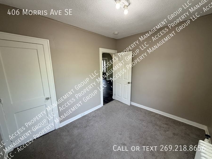 House for rent at 406 Morris Ave SE, Grand Rapids, MI 49503