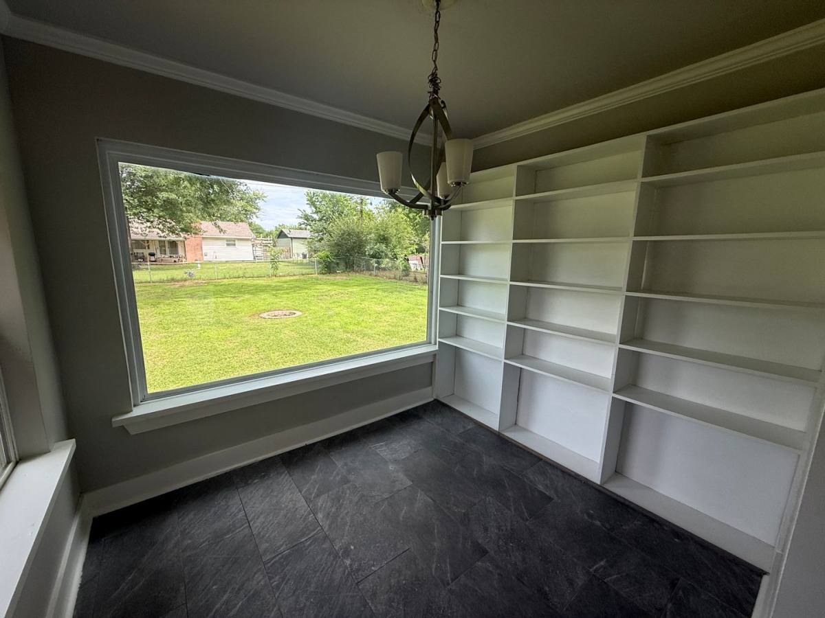 House for rent at 301 N 10th St, Broken Arrow, OK 74012