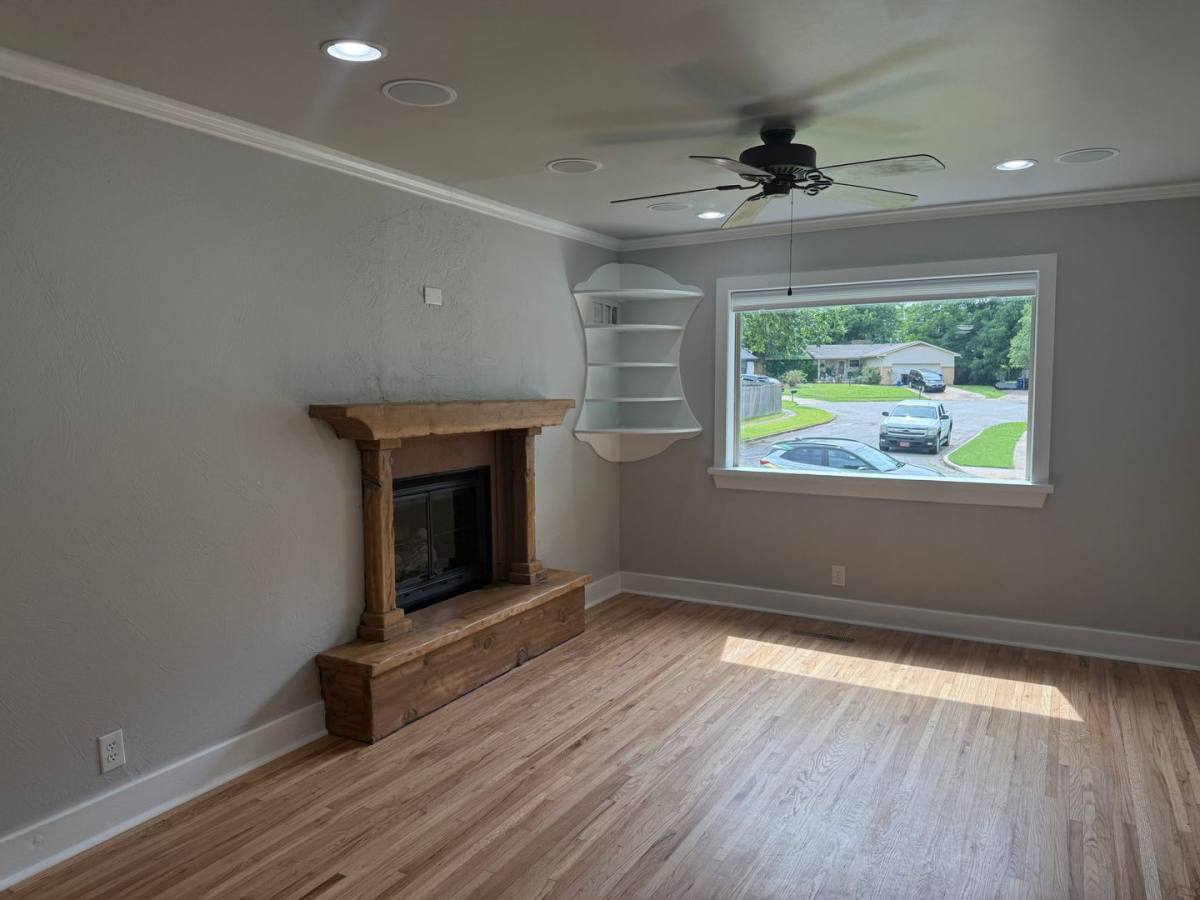 House for rent at 301 N 10th St, Broken Arrow, OK 74012