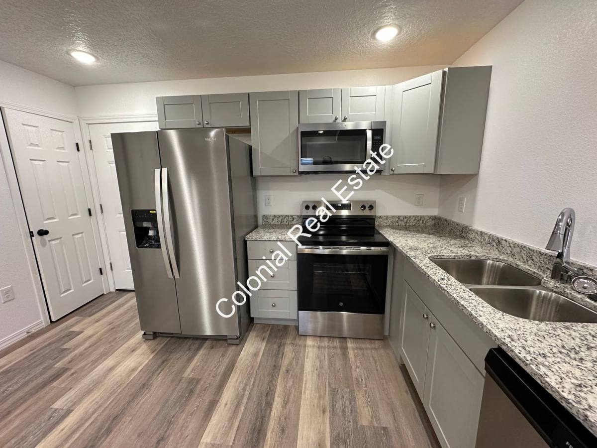 Apartment for rent at 2516 E 14th St, Clovis, NM 88101