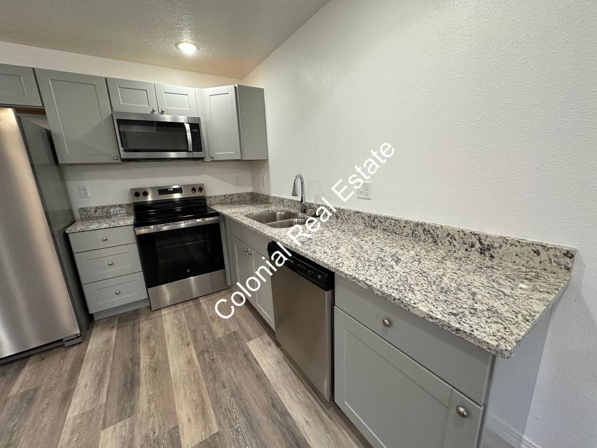 Apartment for rent at 2516 E 14th St, Clovis, NM 88101