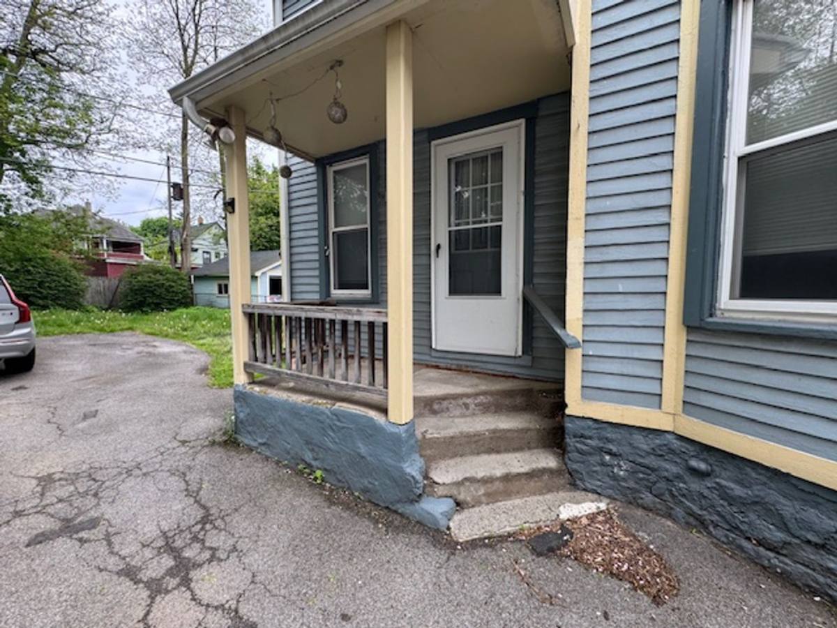 Apartment for rent at 235 Henrietta, Rochester, NY 14620
